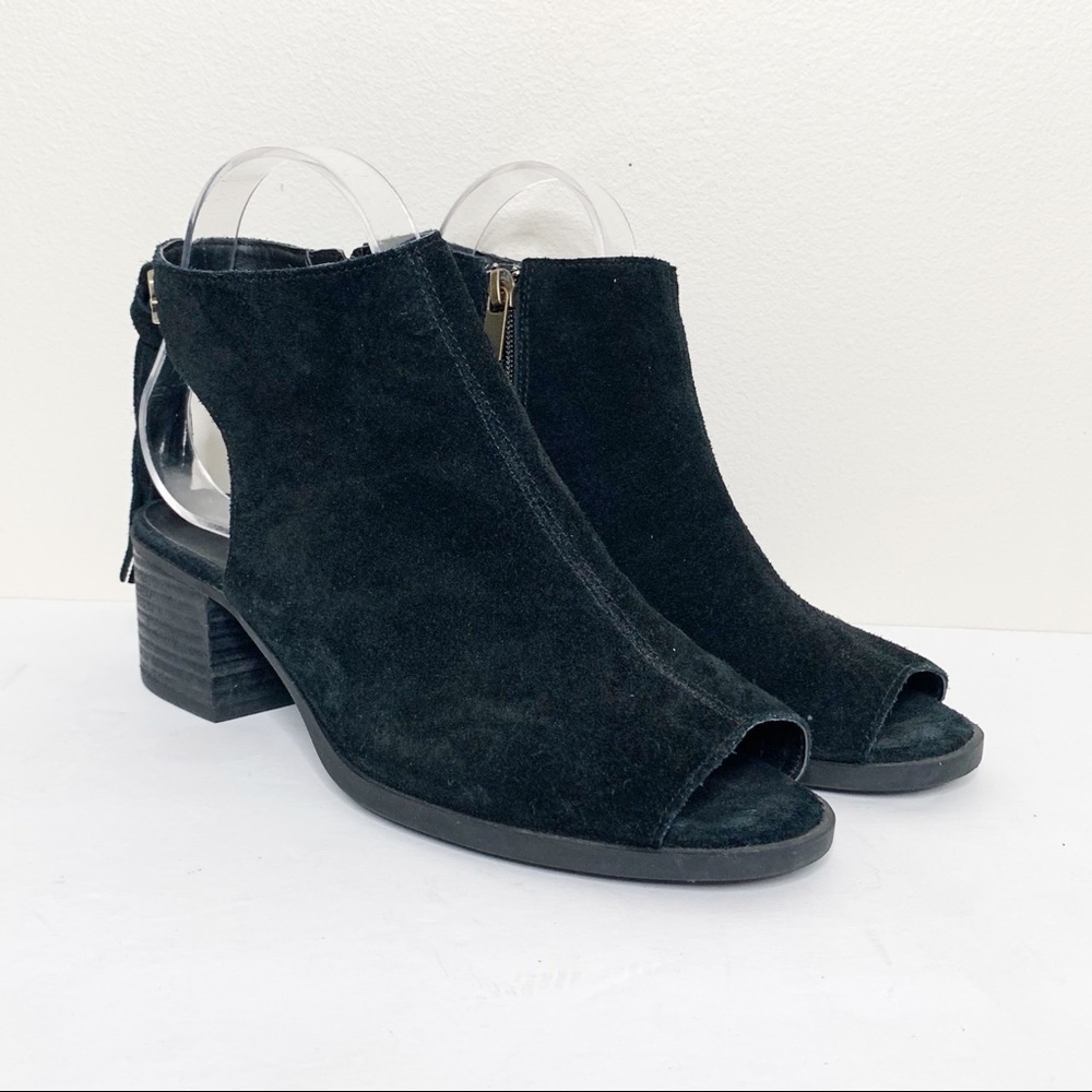 Koolaburra by Ugg Lens Tassle Black Suede Bootie - Picture 2 of 9
